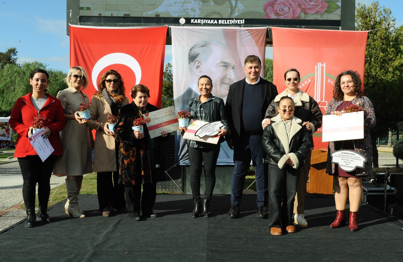 Karşıyaka’nın en güzel balkon ve bahçesi seçildi