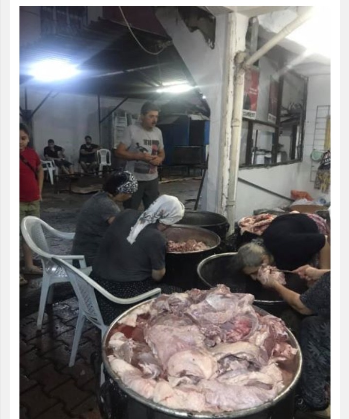 GADİR-İ HUM BAYRAMI İCİN KAZANLAR KAYNADI