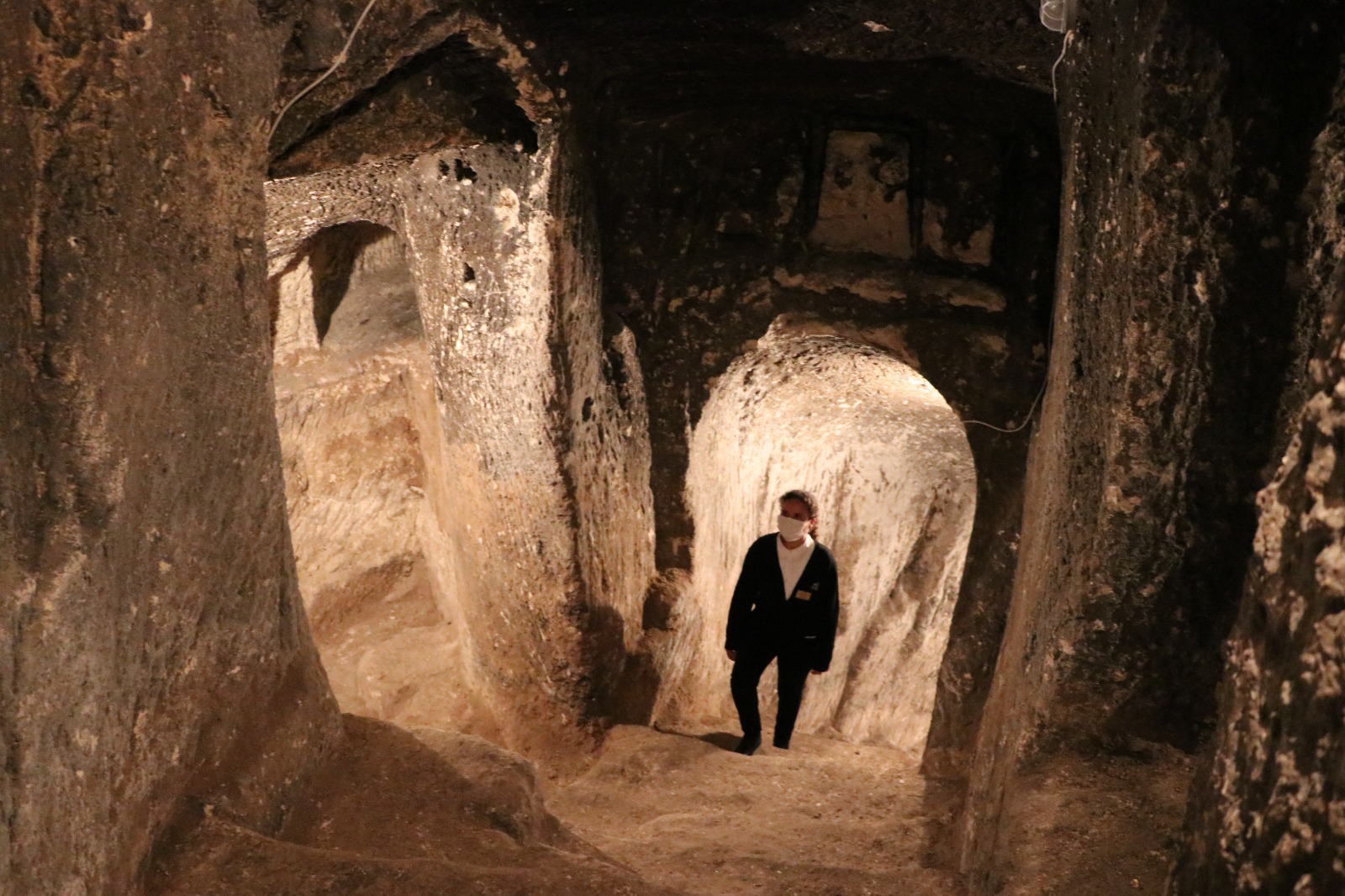 GAZİANTEP KALESİ’NİN TÜNELLERİ ZİYARETE AÇILMAK İÇİN GÜN SAYIYOR