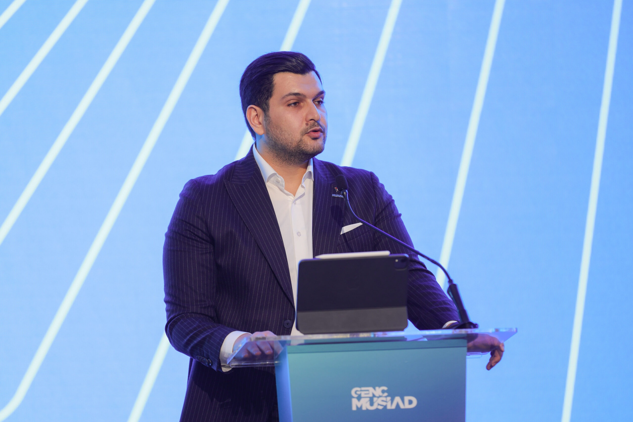GENÇ MÜSİAD BAŞKANI YUNUS FURKAN AKBAL:  “İŞ DÜNYASINI YENİ BİR LİGE TAŞIMAYA HAZIRIZ”