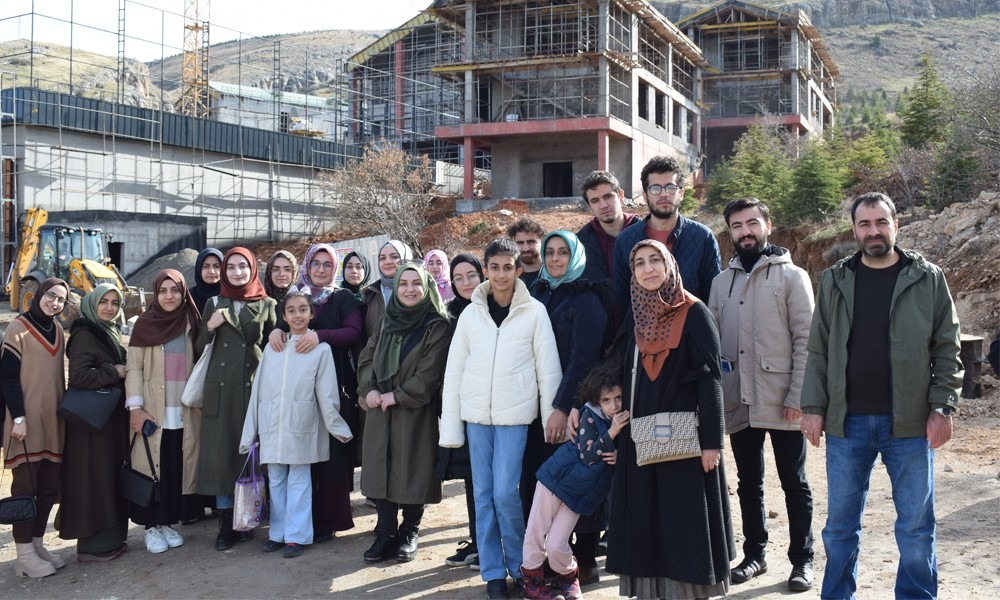 Gençler Büyükşehir Belediyesinin Yatırımlarını Yerinde İnceledi