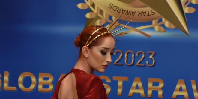 GLOBAL STAR GECESİNDE MAVİ HALI’NIN YILDIZI EDA ACAR…