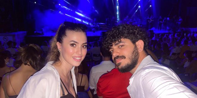 Göksu Akkuyu boğazda doğum günü sürprizi