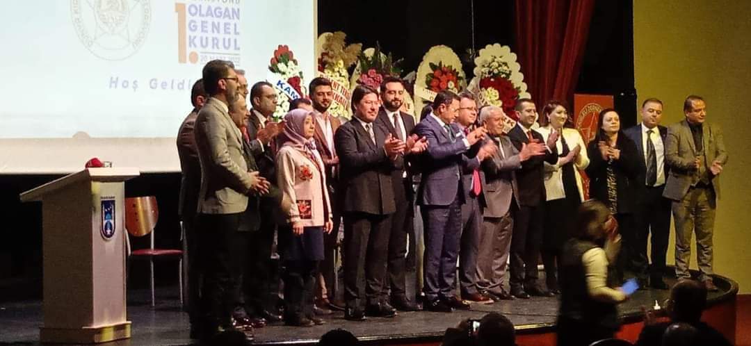 GÖRKEMLİ KURULTAY...