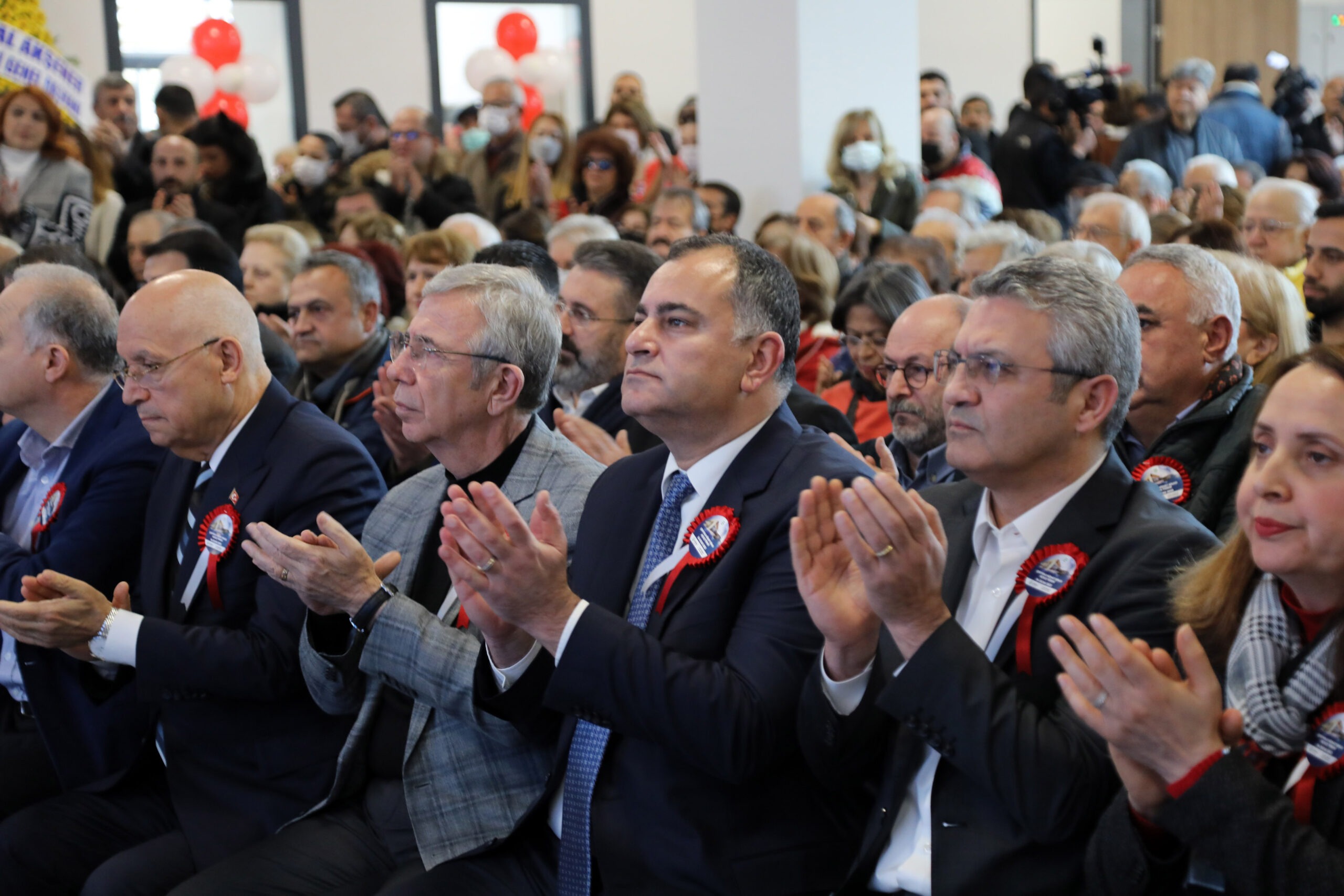 GRUP GÜNDOĞARKEN’Lİ AÇILIŞ