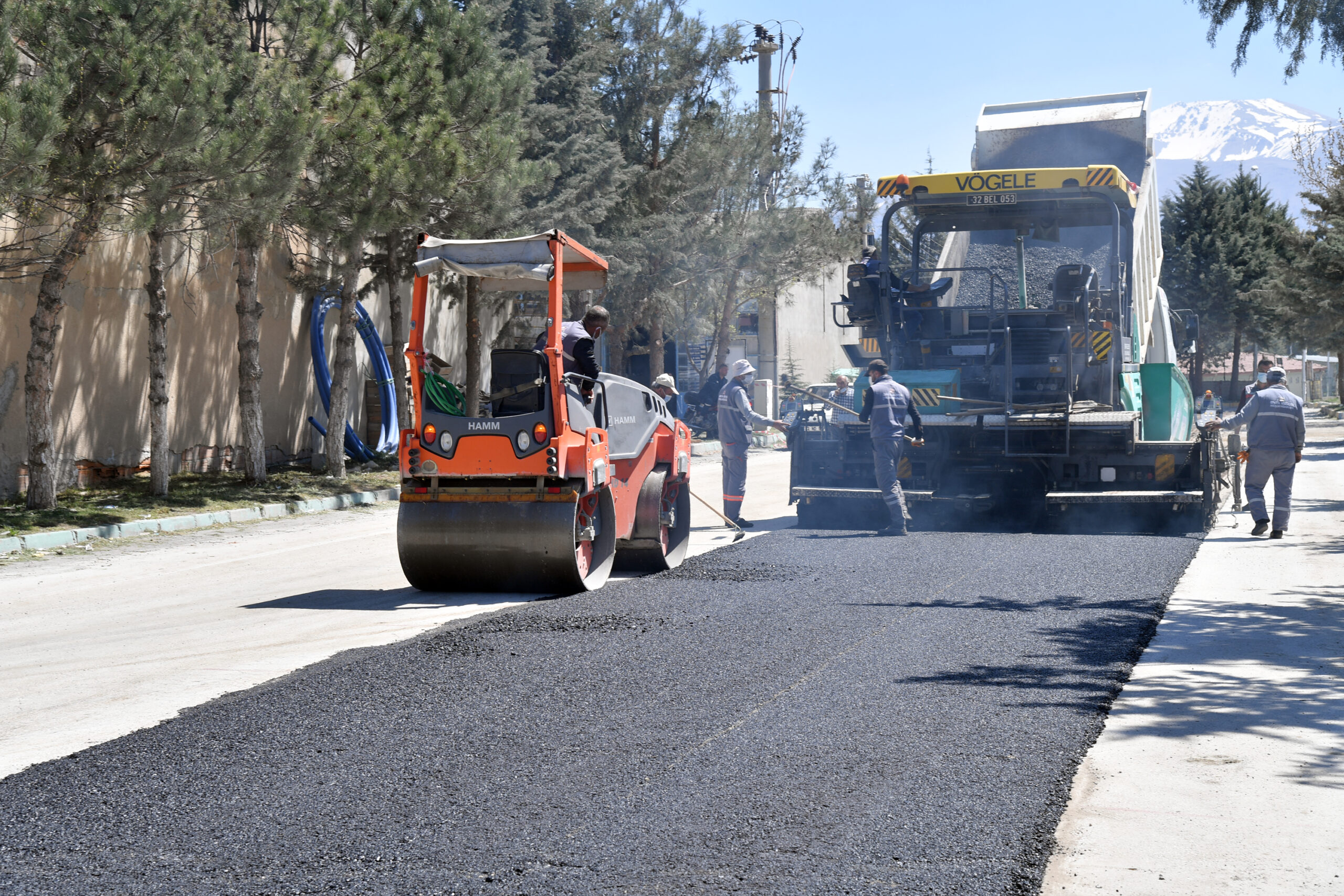 Gül Küçük Sanayi Sitesinde asfalt çalışması başladı