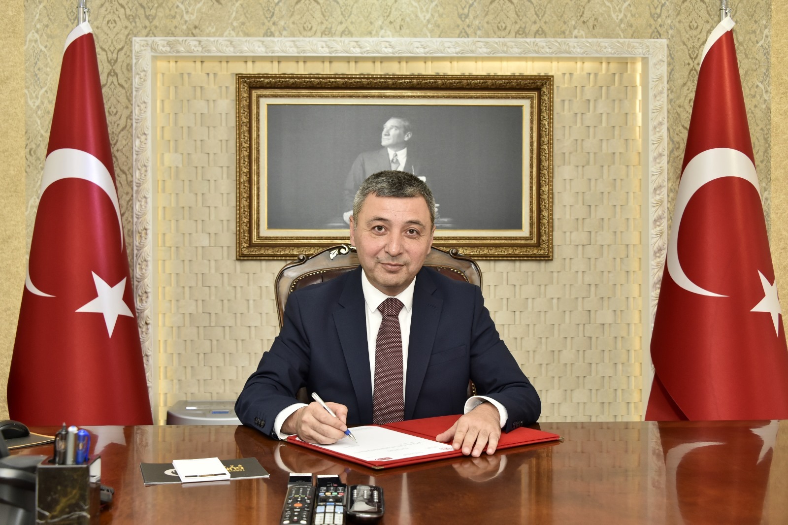 Gümüşhane Valisi Tanrısever Görevine Başladı