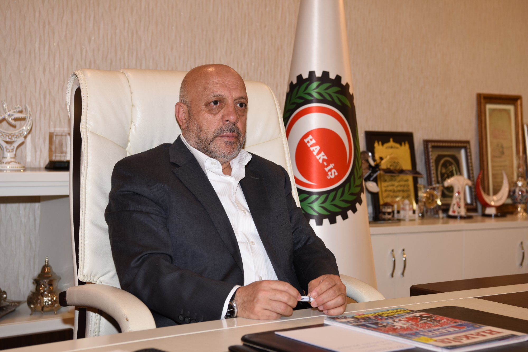   HAK-İŞ, HAZİNE VE MALİYE BAKANLIĞINDAN GELİR VERGİSİ DİLİMLERİNİN ARA DÖNEMDE ARTIRILMASINI TALEP ETTİ