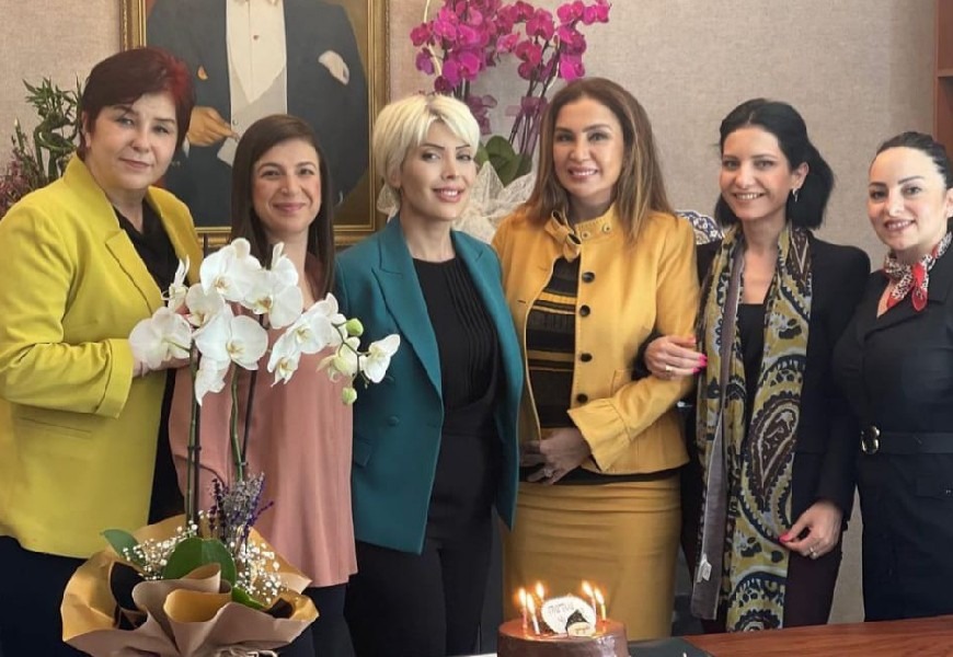 Hem gecikmiş pastasını kestik hem de okulumuzu ziyaret ettik