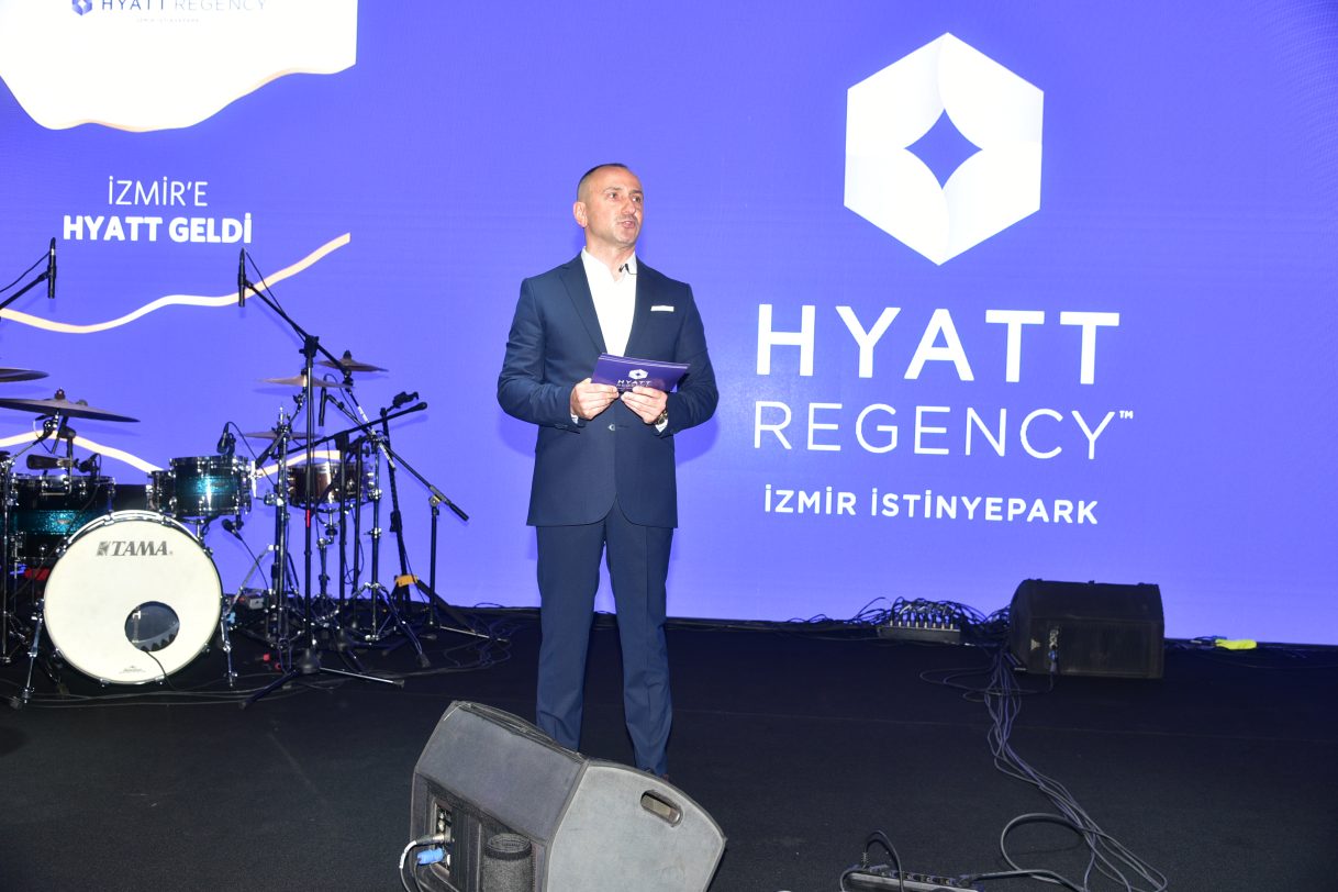 Hyatt Regency İzmir İstinyepark yaklaşık 500 davetlinin katılım gösterdiği görkemli bir gece düzenledi.