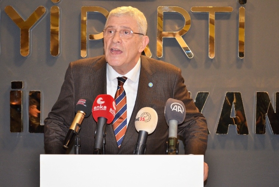İYİ Partili Müsavat Dervişoğlu “İzmir İl kongresinde adaylara eşit mesafedeyim”