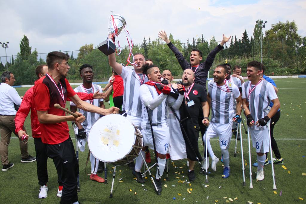 İZMİR-İ.B.Ş.BELEDİYESİ  SPOR KULUBÜ   AMPUTE TAKIMI