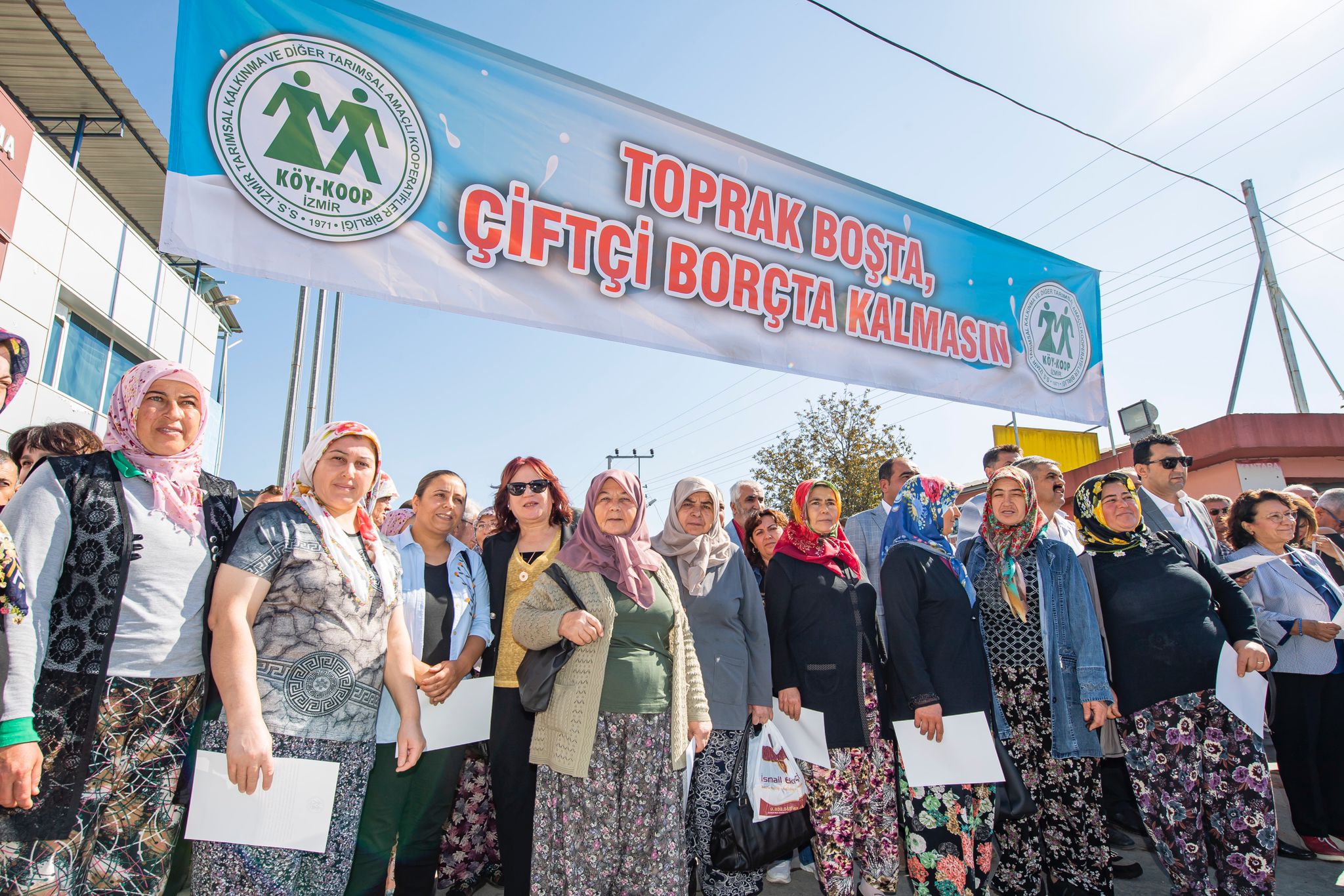 İzmir Köykoop. Birliğinin süt üreticilerinden Ankara’ya çağrı: Arttırmayın sübvanse edin!