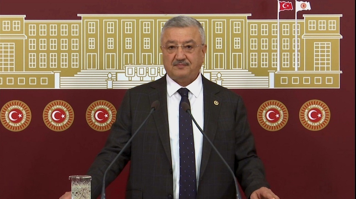 İZMiR -NECİP NASIR'DAN ÖNERGE