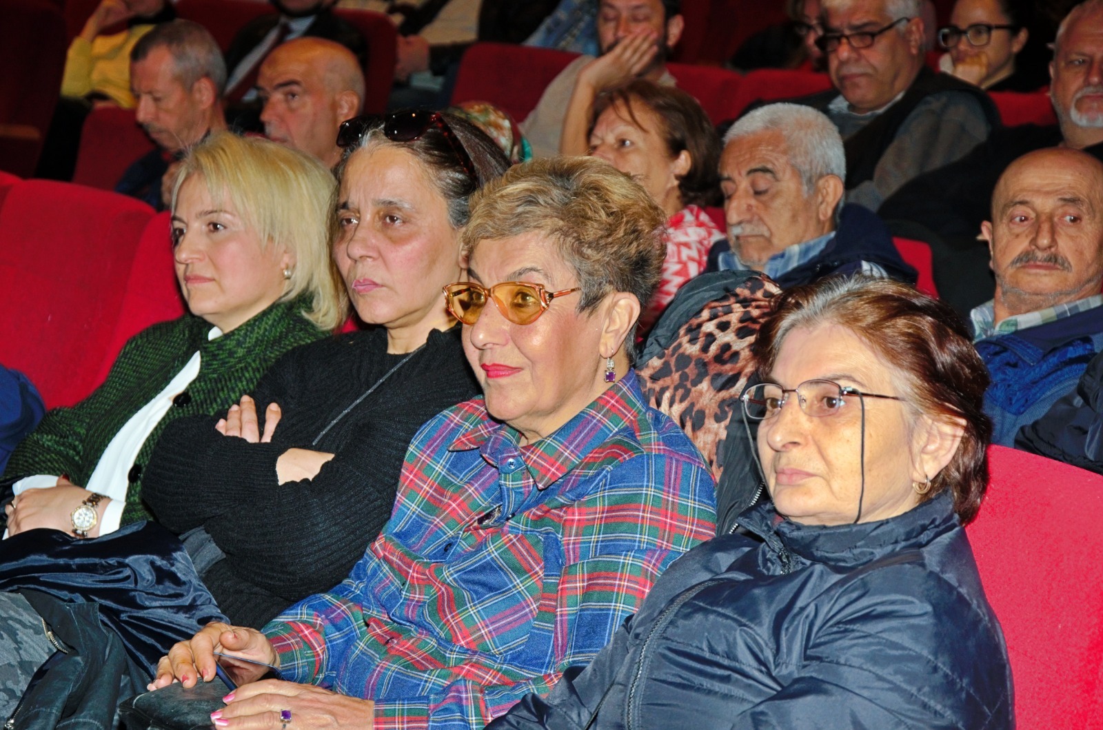 İzmir’de mahalle afet gönüllüleri eğitimleri başladı