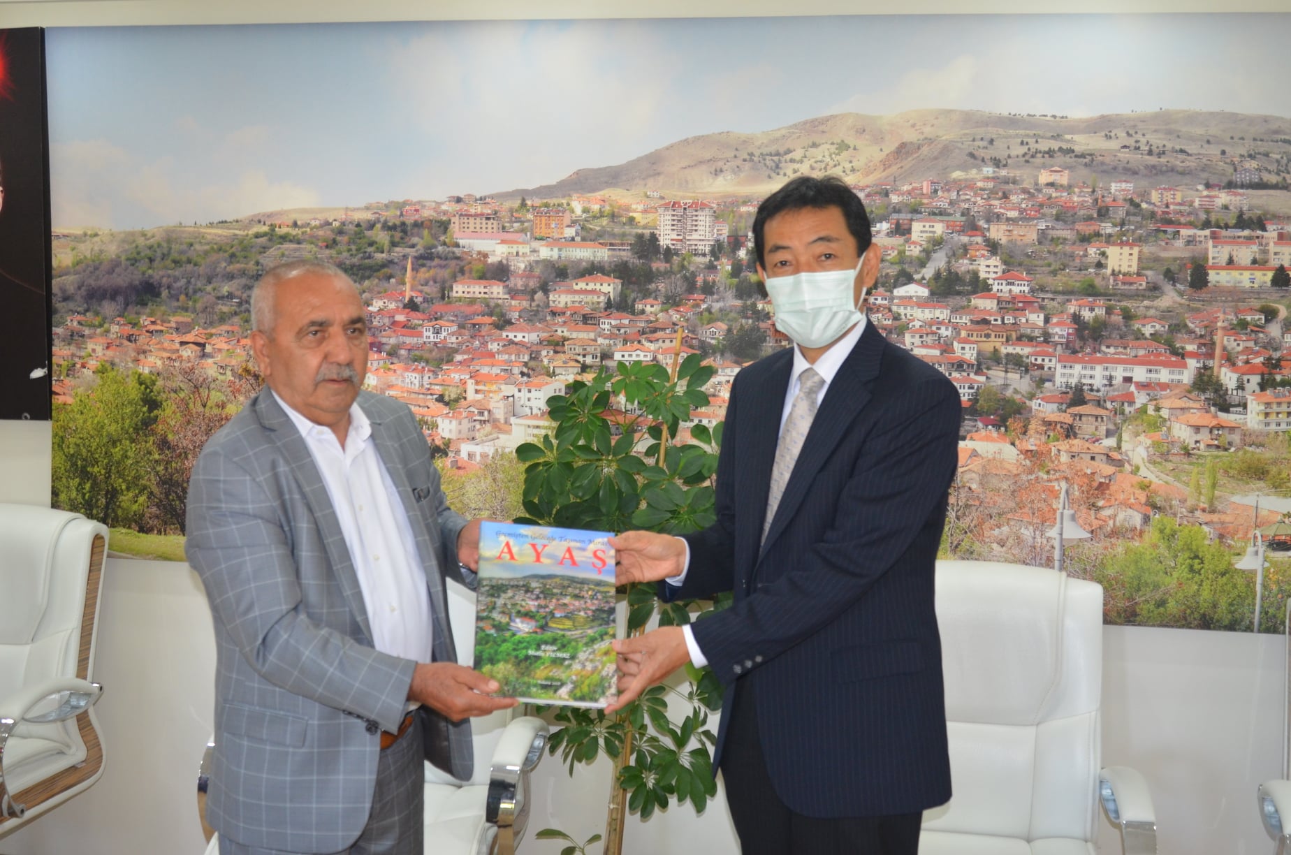 Japonya Uluslararası İşbirliği Ajansı Türkiye Ofisi Başkanı Ayaş Belediye Başkanını Ziyaret Etti
