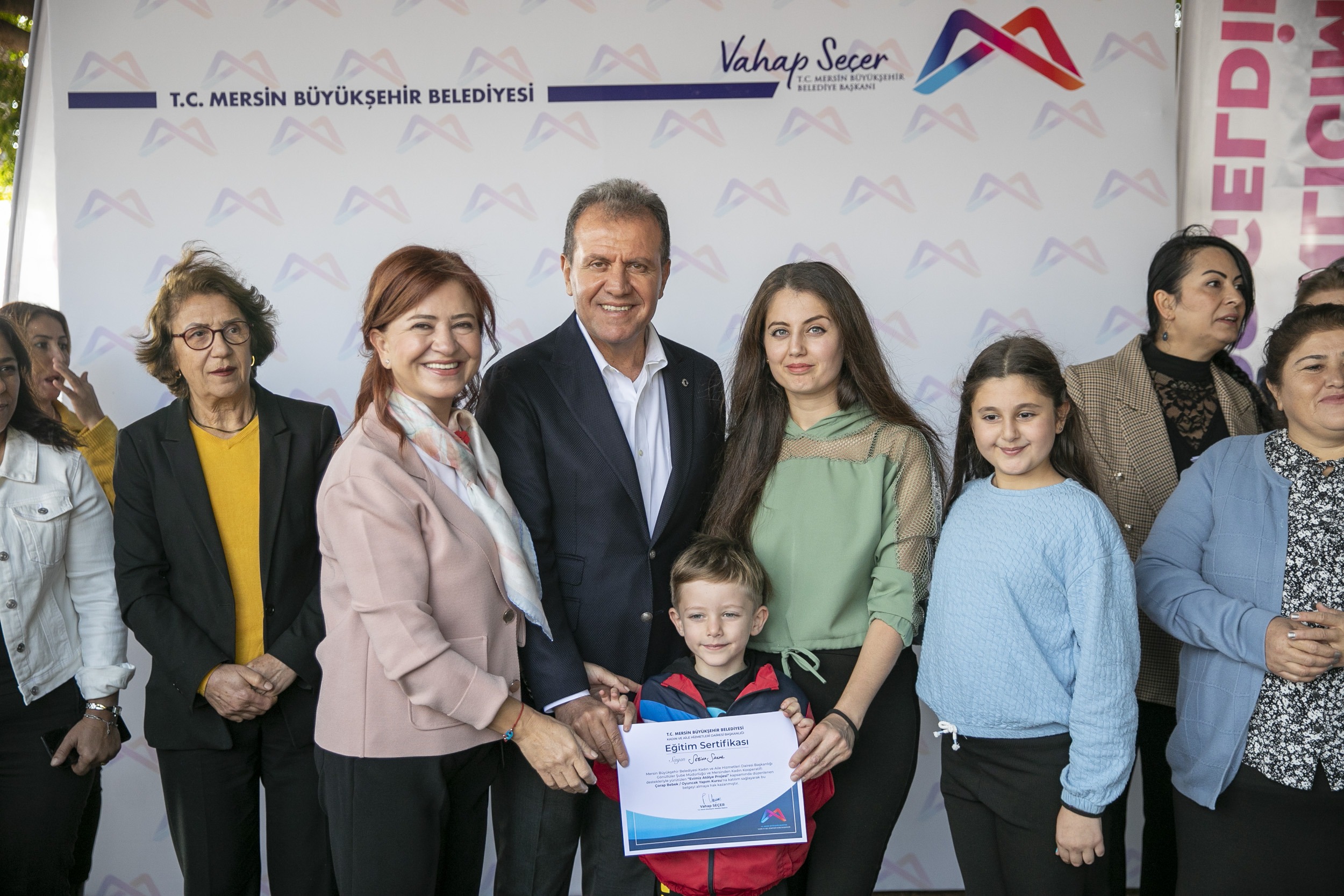 KADIN EMEĞİ EKONOMİK DEĞERE DÖNÜŞÜYOR