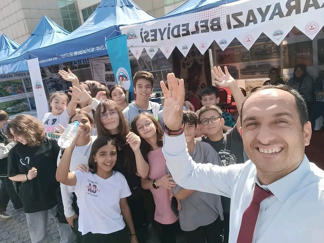 Karayazı İzmir’de Birkez Daha Zenginlikleriyle Tanıtıldı