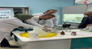 Karayazı'da Fen Bilimleri Laboratuvarı Açıldı