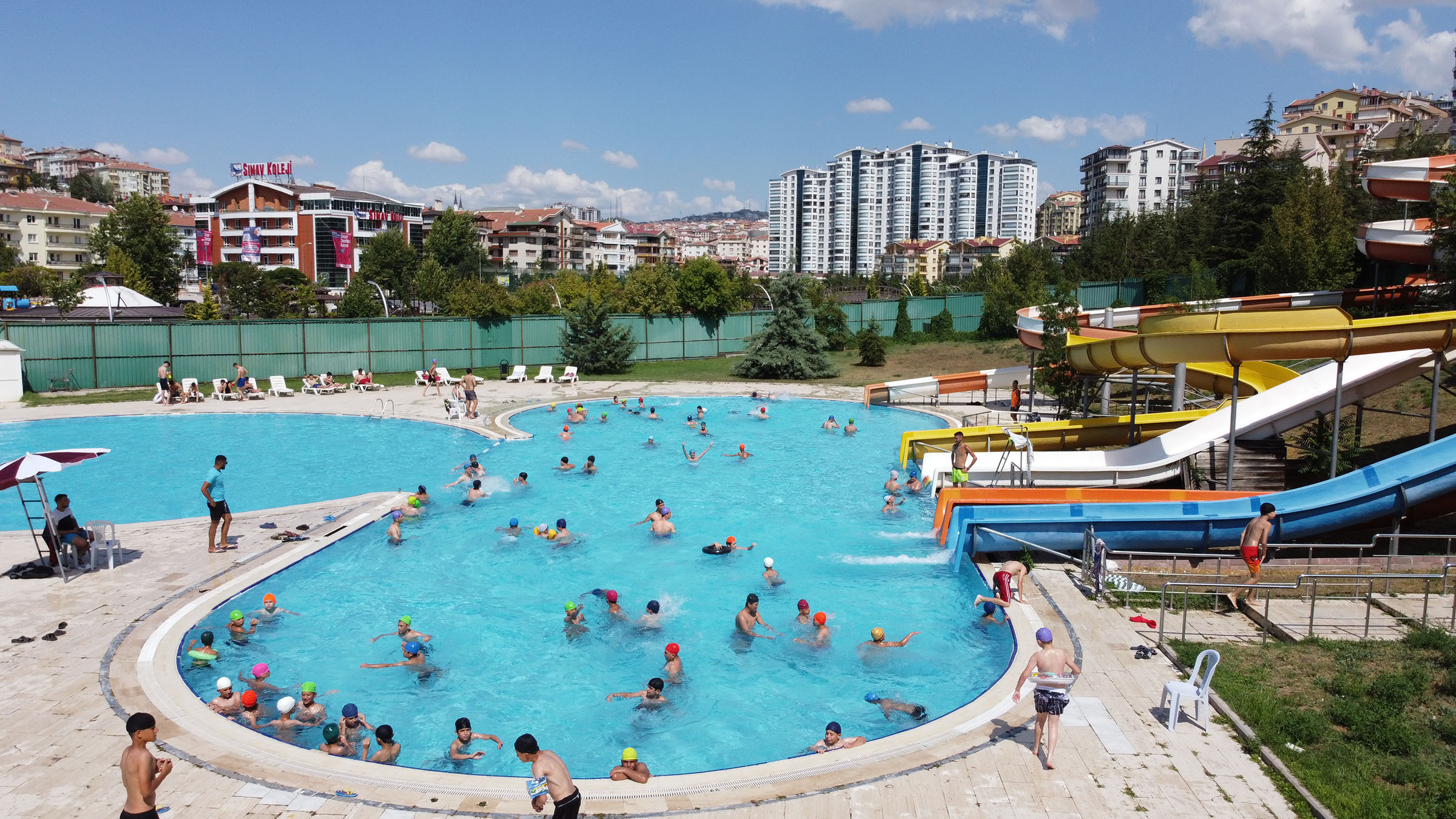 KEÇİÖREN’DEKİ AQUA PARKLAR EĞLENCENİN MERKEZİ