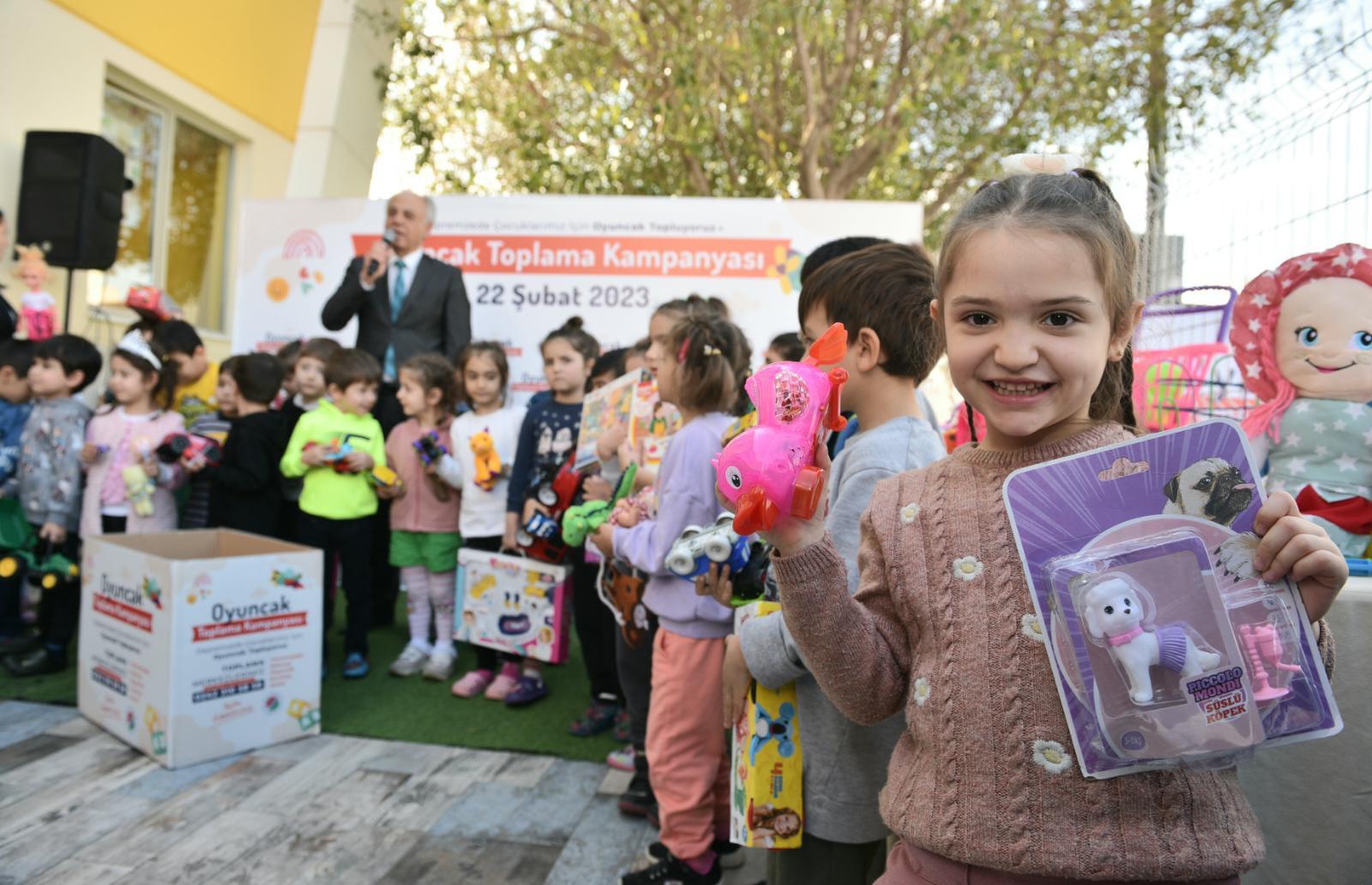 Kepez kreşlerinden depremzede çocuklara oyuncak kampanyası