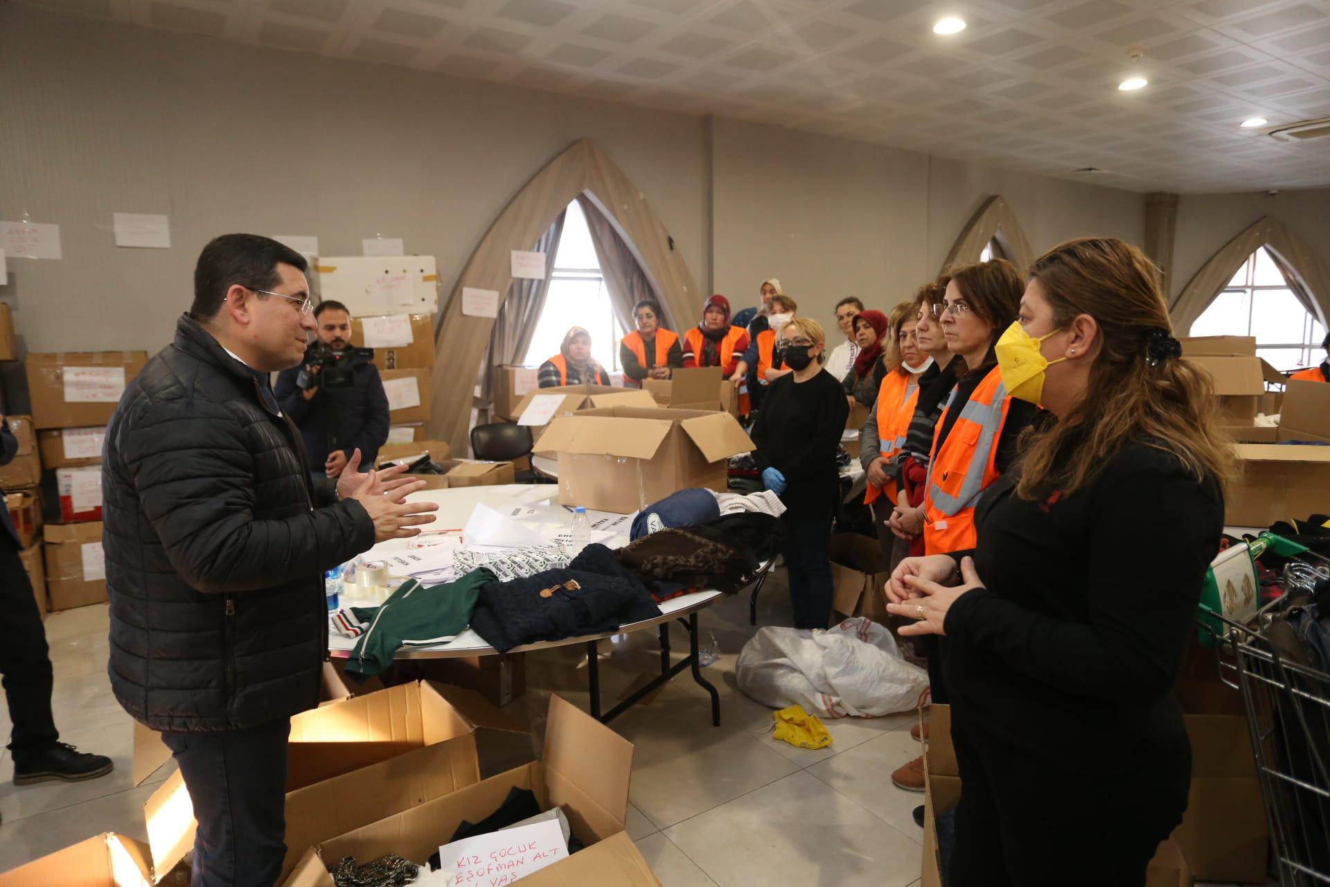 Kepez Sosyal Yardım Merkezi’nden depremzedeler için yardım kampanyası