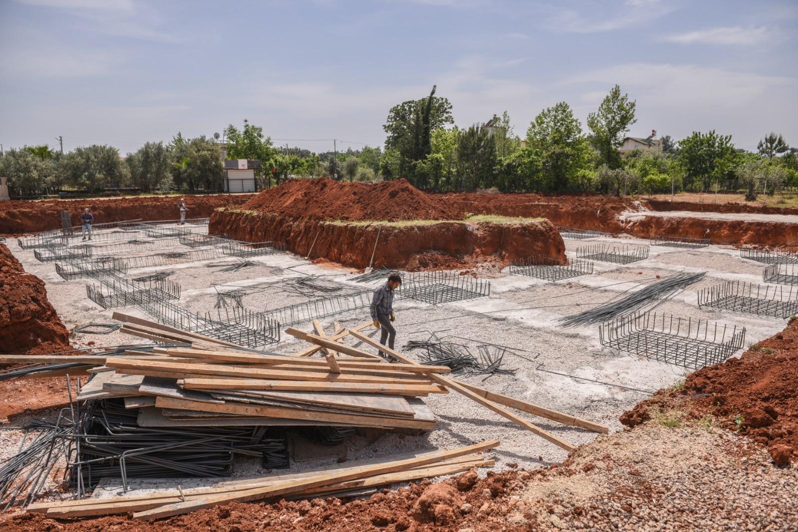 Kepez’de 6 köy pazarının yapımı başladı