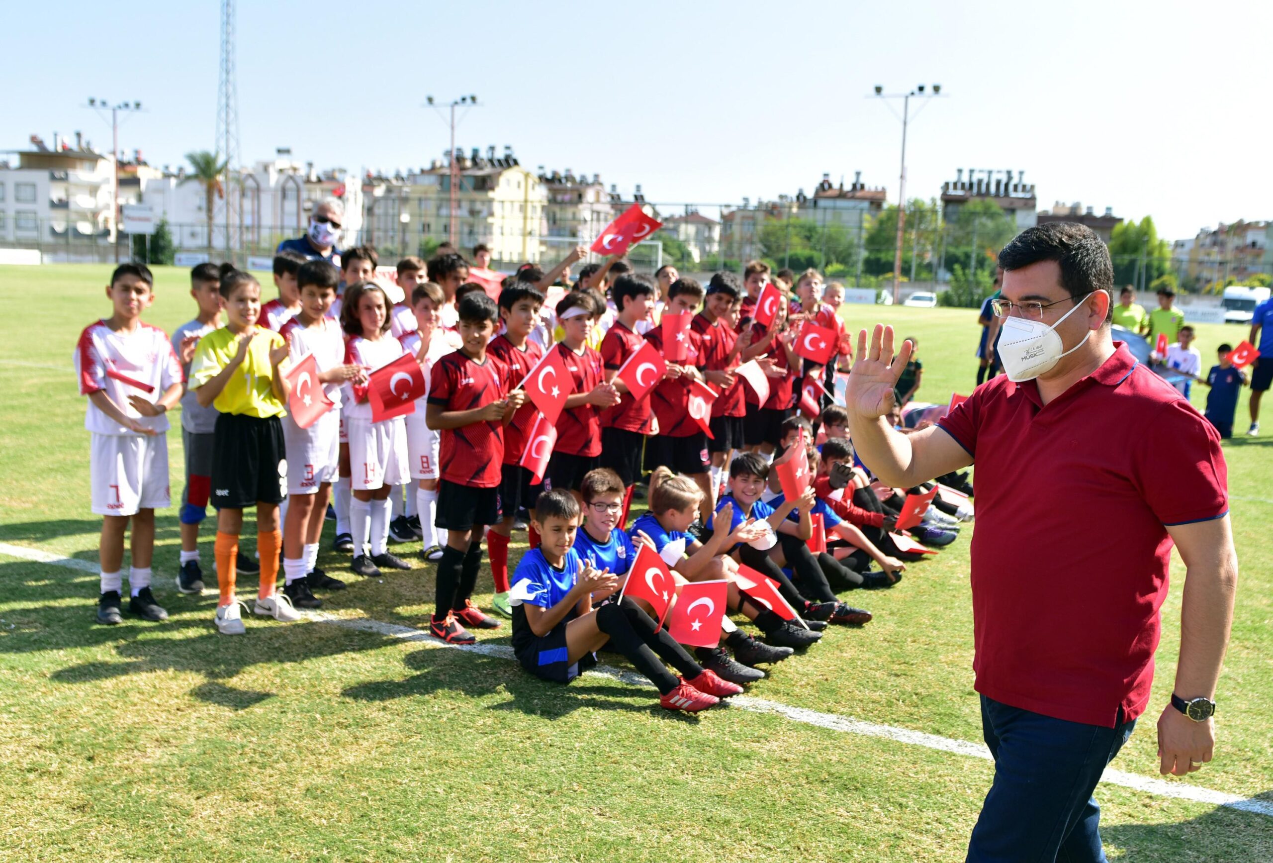 Kepez’de futbollu 29 Ekim kutlaması