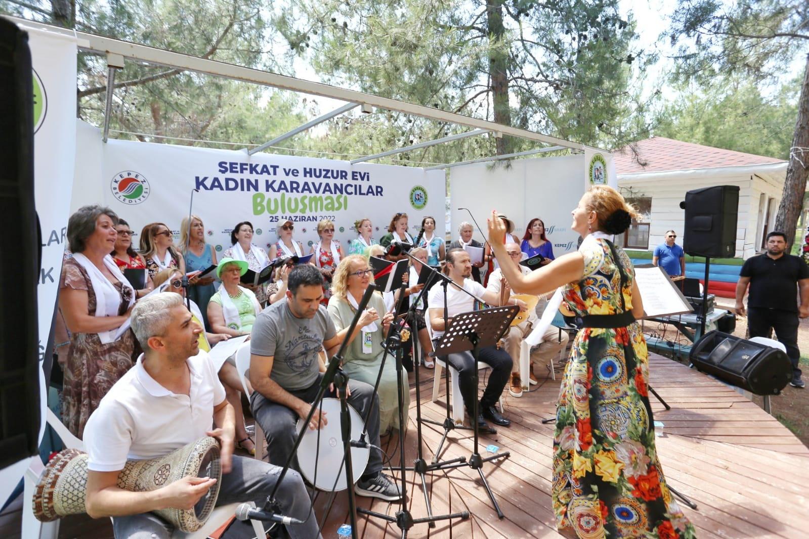 Kepez’de Huzurevi ve kadın karavancılar buluşması