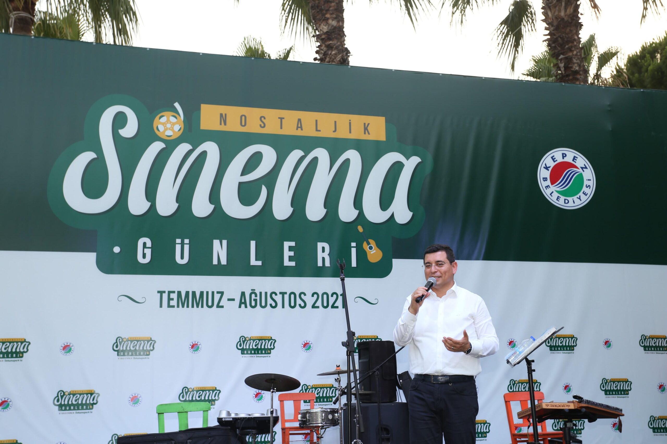 Kepez’de ‘Nostaljik Sinema Günleri’ başladı