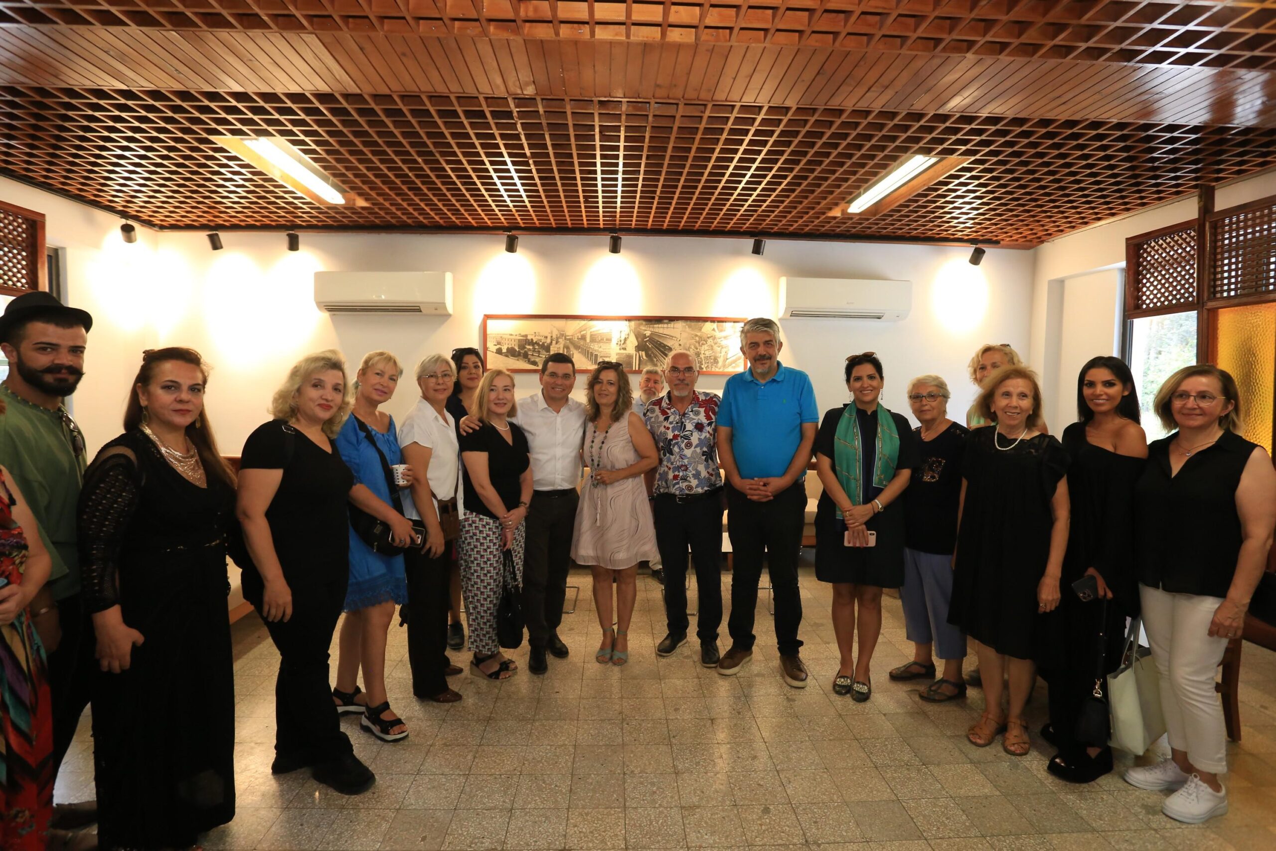 KEPEZ’DE SANAT ESERLERİ KOLEKSİYONUNU HİSSEDİN
