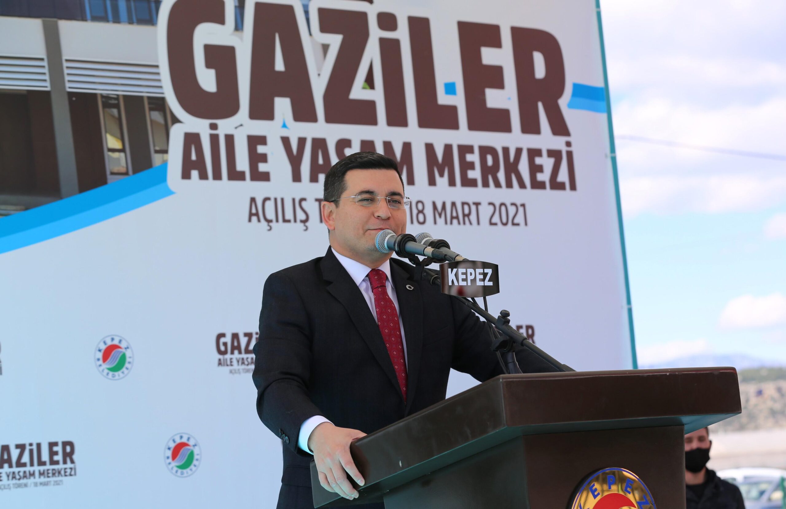 Kepez’den sağlığı ve hizmeti vatandaşın ayağına götüren eser