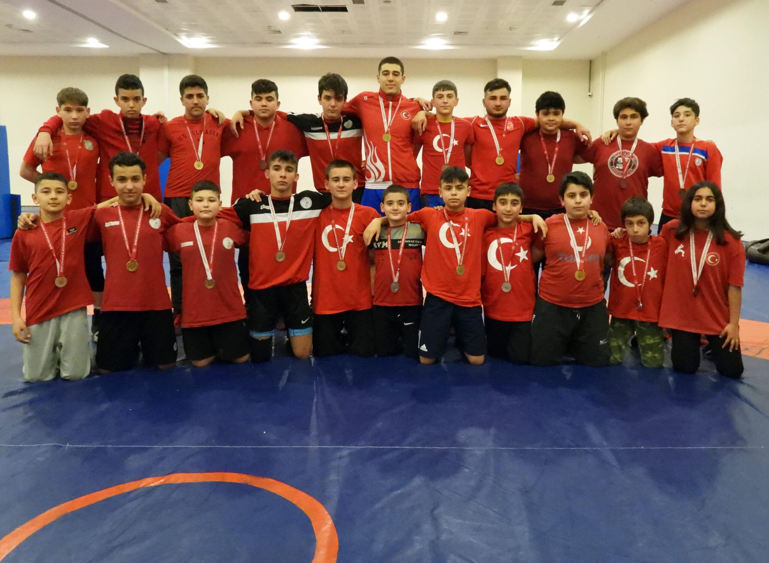 Kepez’in güreşçileri Türkiye Şampiyonası yolcusu