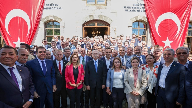 Kılıçdaroğlu, Erzurum'da Düzenlenen CHP Grup Toplantısında Konuştu