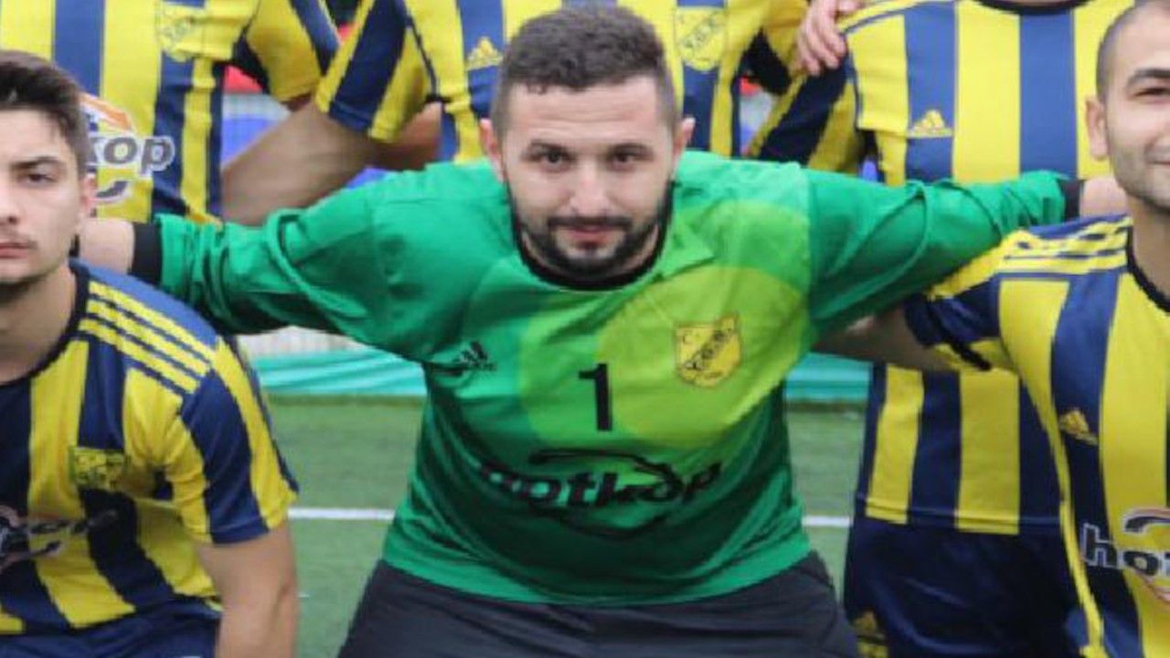 Kırmızı kart gördü rakip soyunma odasını silahla bastı