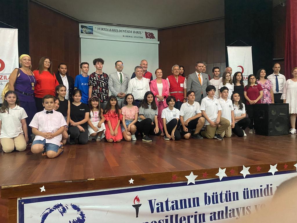 KIZILAY BODRUM'DAN ÖĞRENCİLERE ÖDÜL...