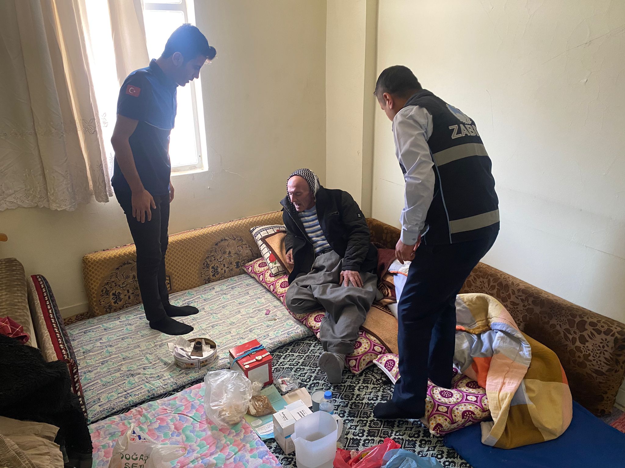 Koah hastasının imdadına Zabıtalar yetişti