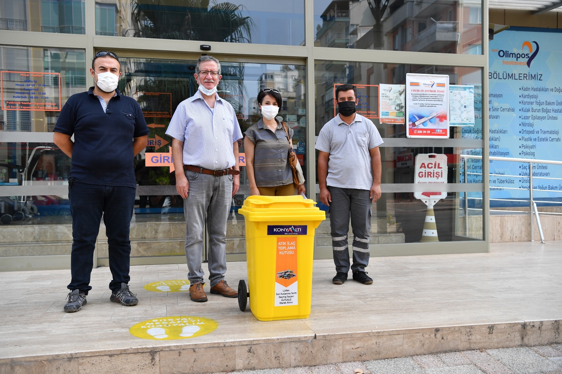 Konyaaltı’ndan sağlık merkezlerine atık ilaç toplama kutusu desteği