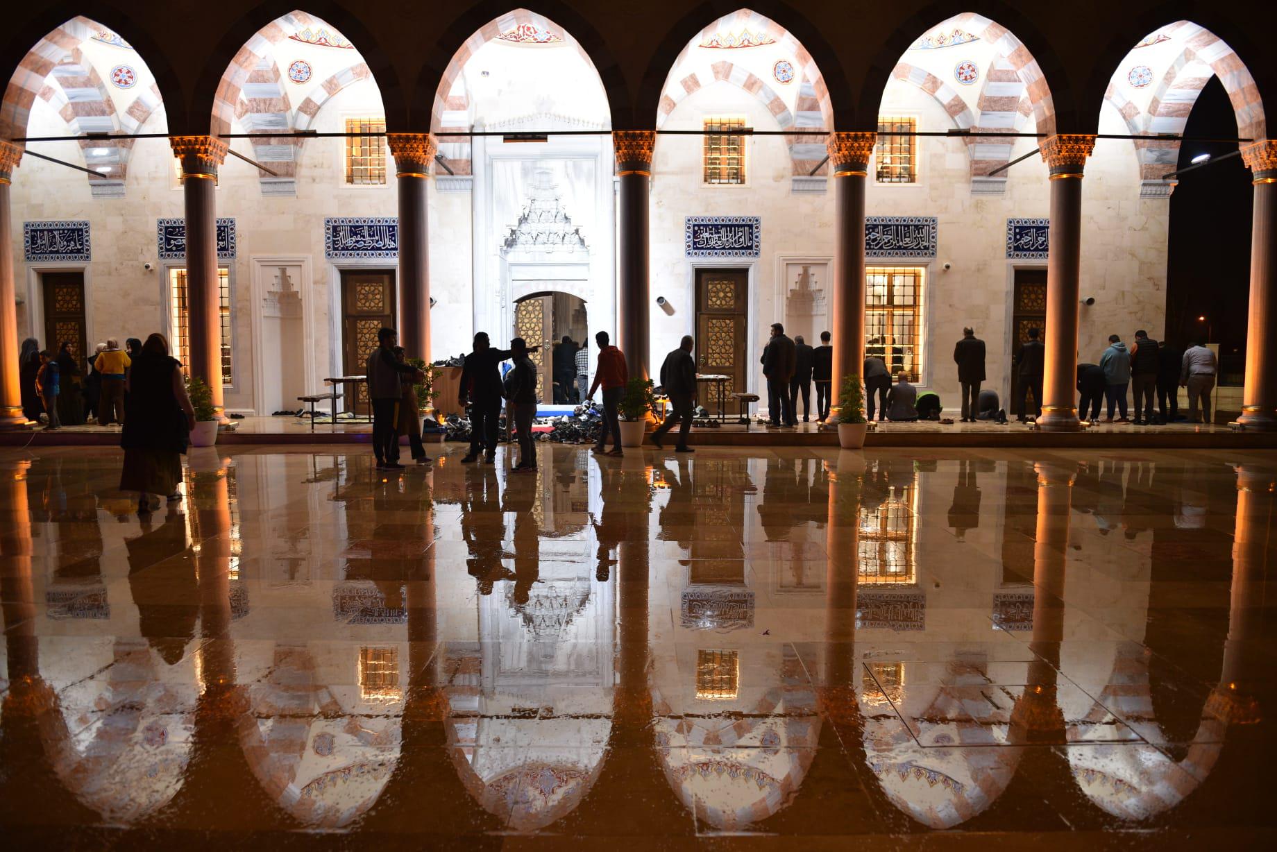 Konyalılar Camii dualarla açıldı