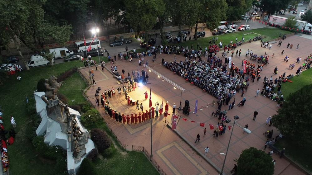 Kurtuluş Günü Fener Alayı Ve Konserle Kutlanacak