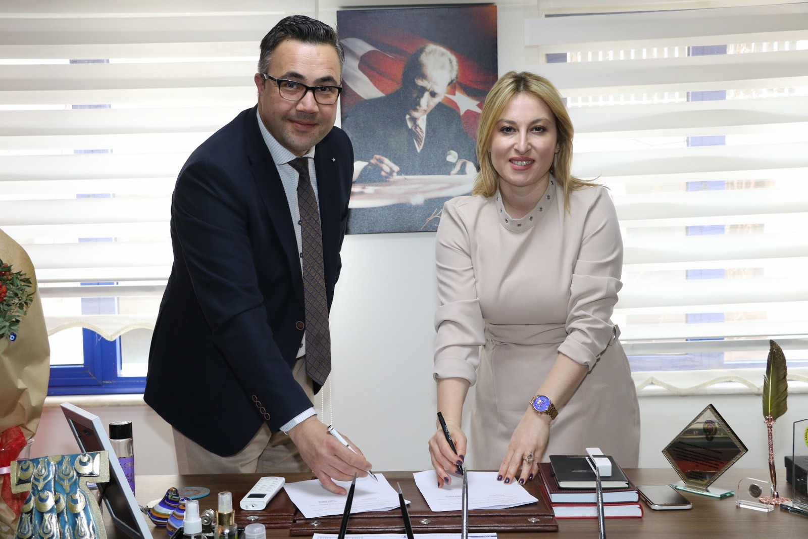 MANİSA Büyükşehir ve Akhisar Lokantacılar Can Dostları İçin Birleşti