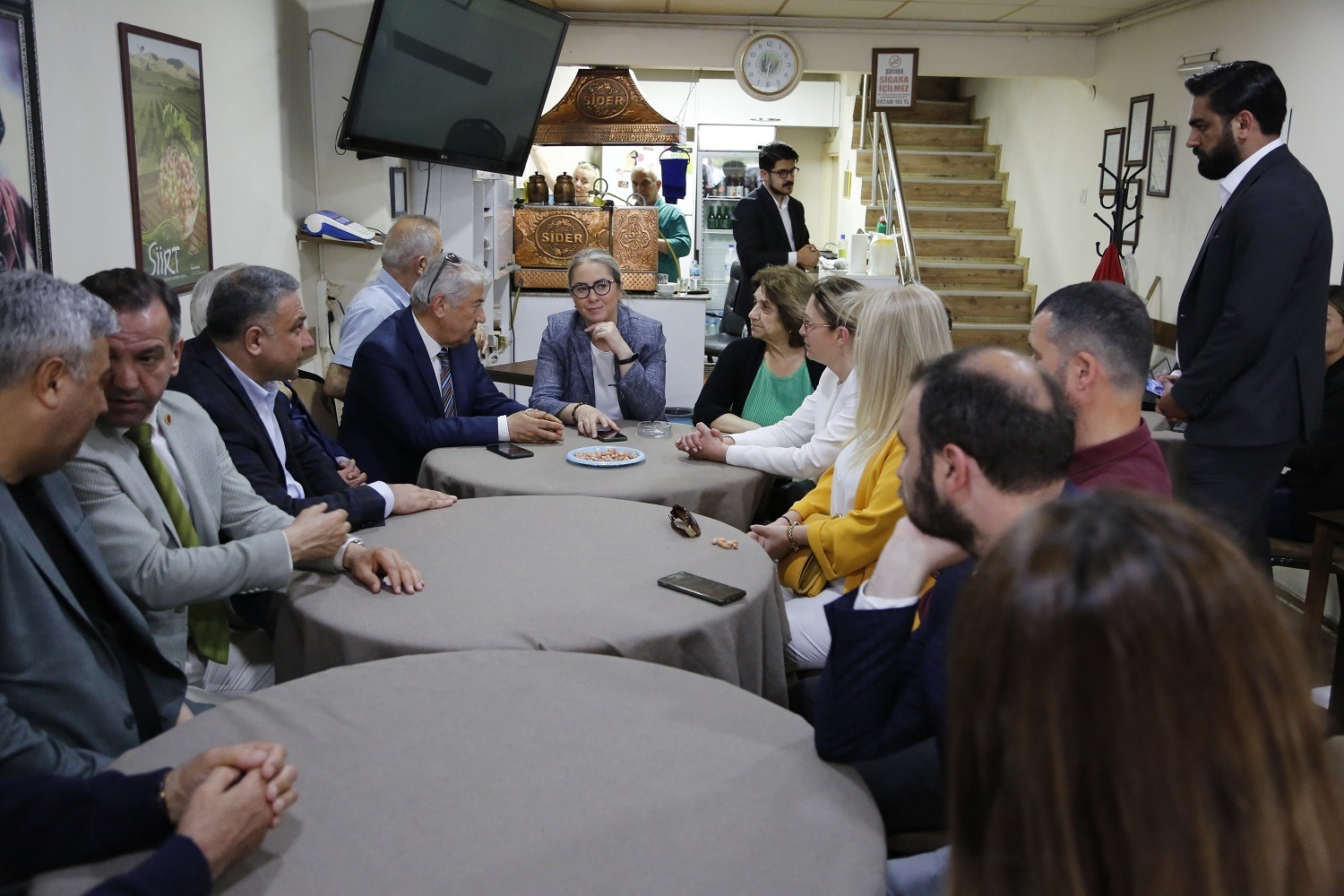 ’Merkezi idarenin gönderdiği ödenek ile İzmir’e yatırım yapamayan bir yerel idare var’’