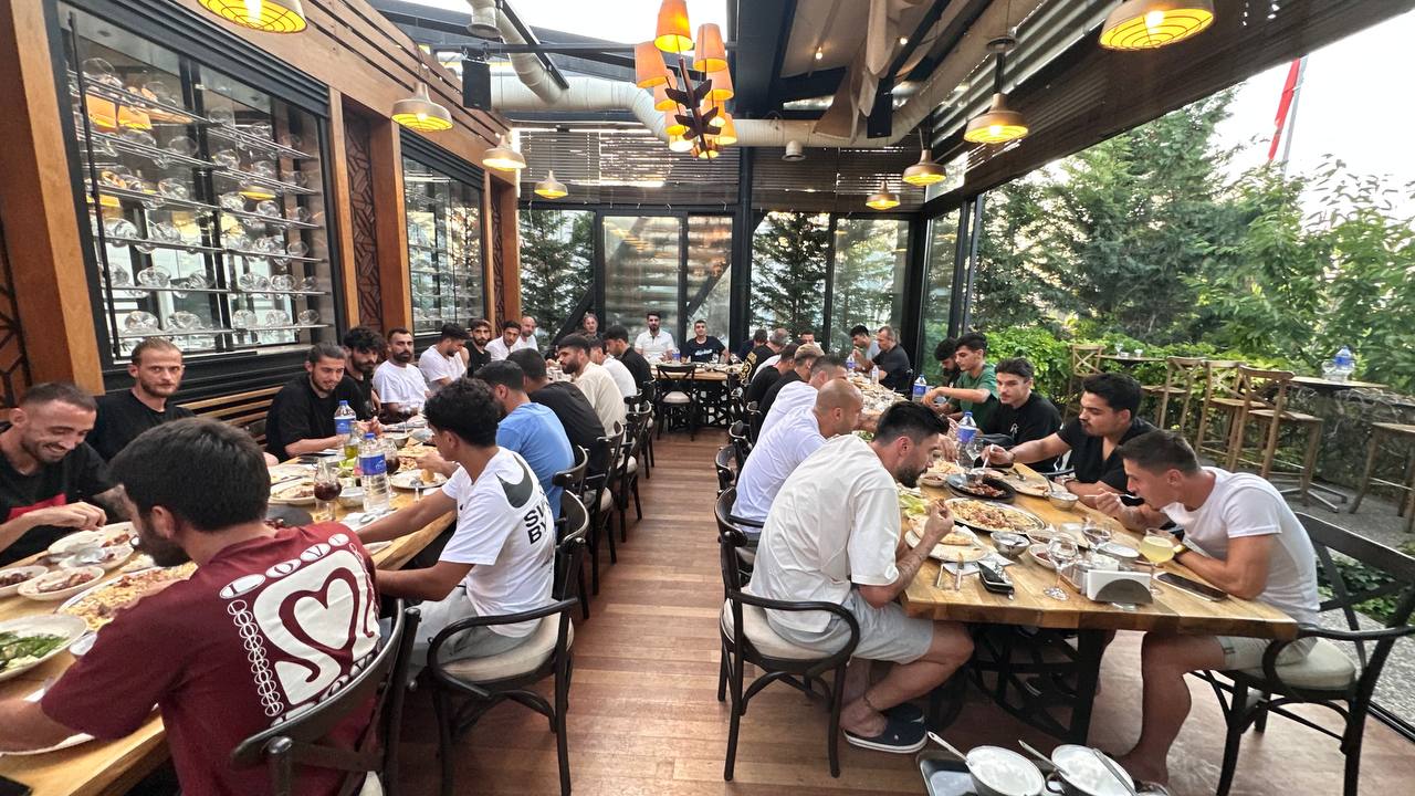 MEŞHUR TAVACI RECEP USTA'DAN AMEDSPOR'A DESTEK 