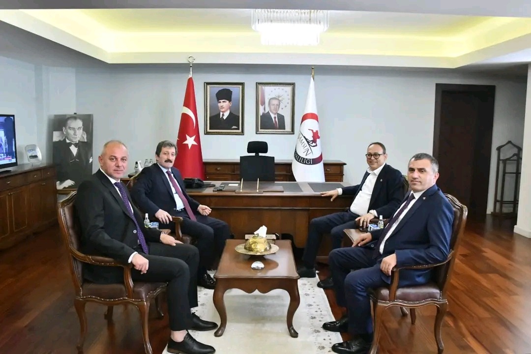 MHP HEYETİ SAMSUN'UN YENI VALİSİNE HAYIRLI OLSUN ZİYARETİNDE BULUNDU