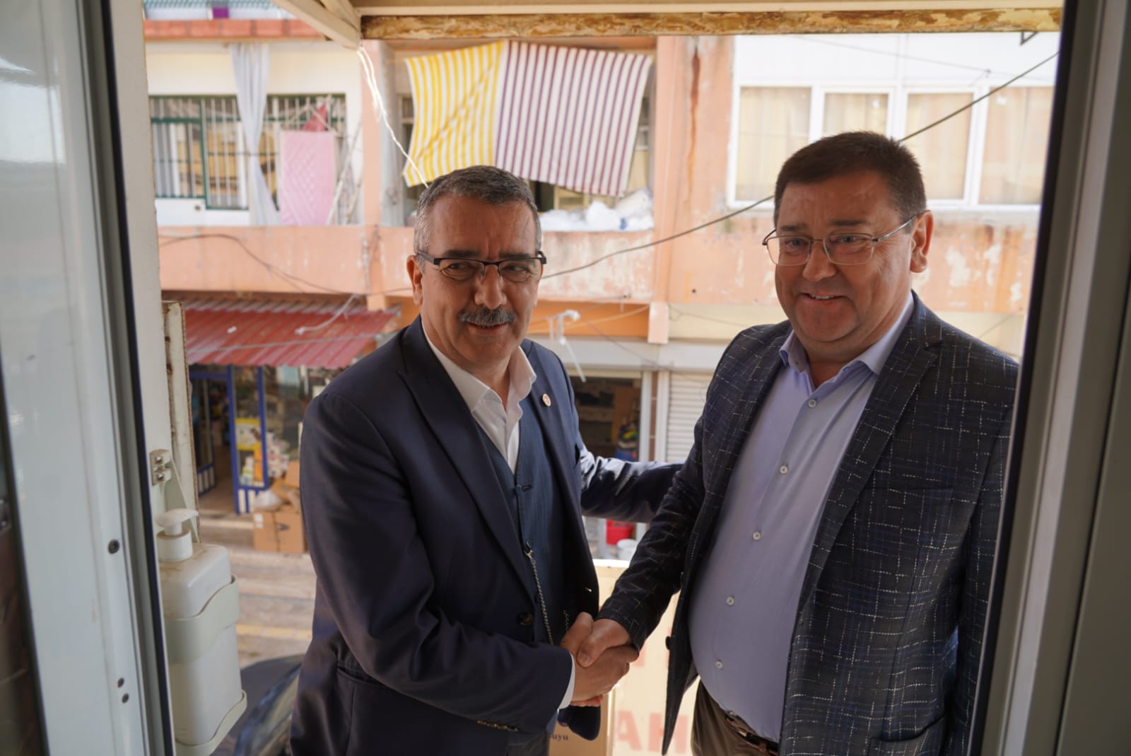 MİLAS  _ BAŞKAN' DAN TEŞEKKÜR ZİYARETİ