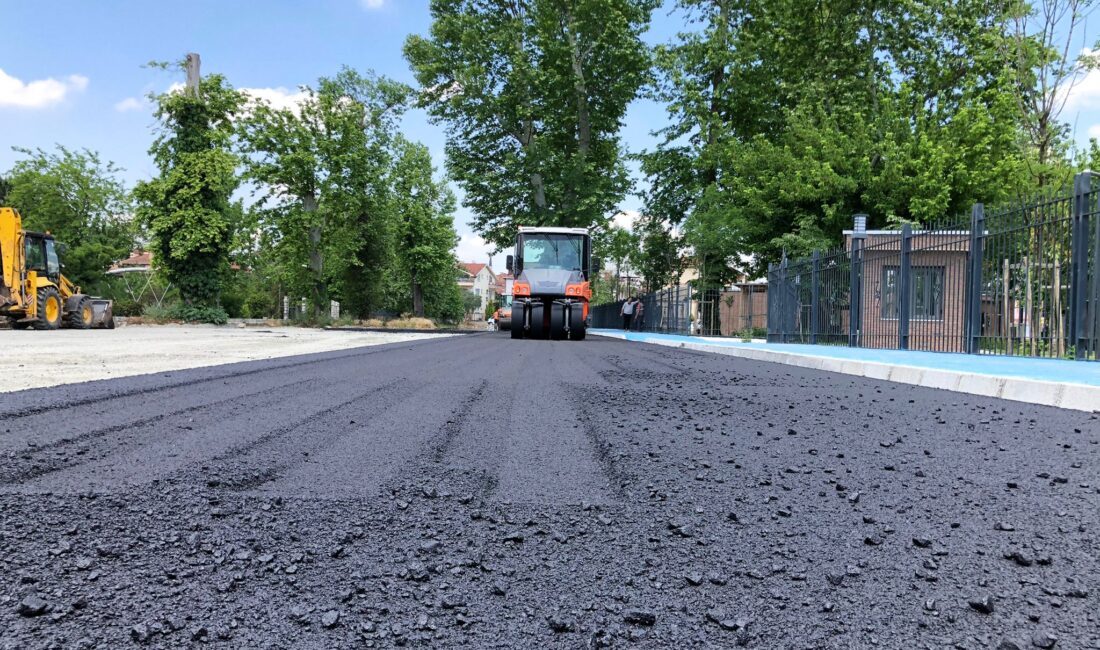 Büyükşehir Belediyesi sıcak asfalt