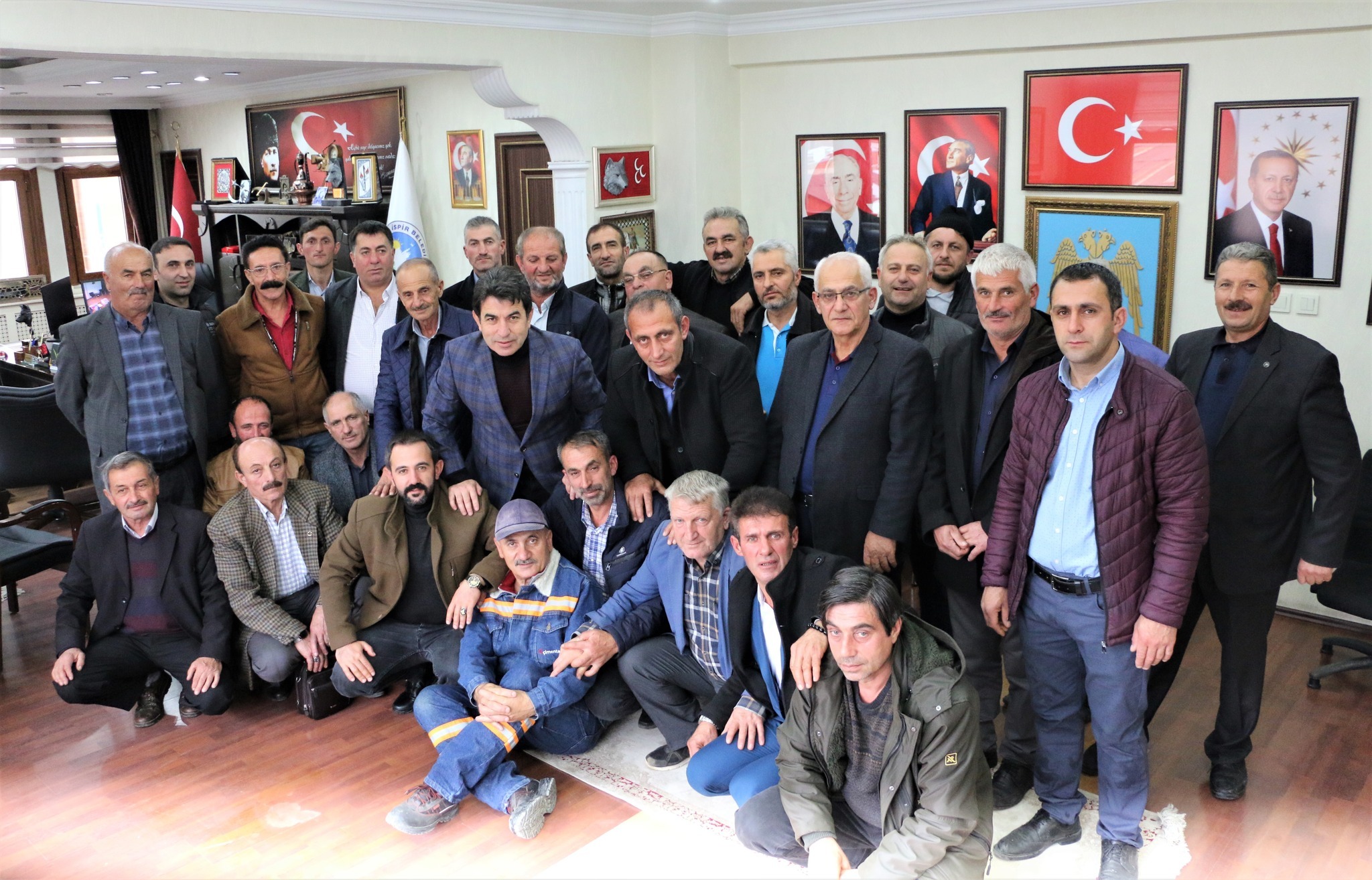 Muhtarlar Dernek Yönetiminden İspir Belediyesi'ne Ziyaret