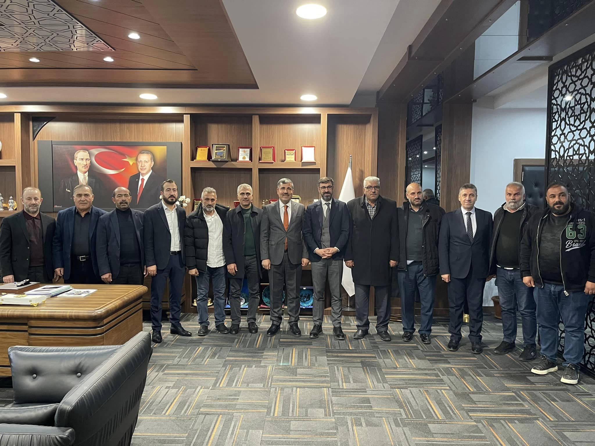 MUŞ BELEDİYE BAŞKANI'NDAN BİTLİS BELEDİYE BAŞKANI'NA TAZİYE ZİYARETİ      