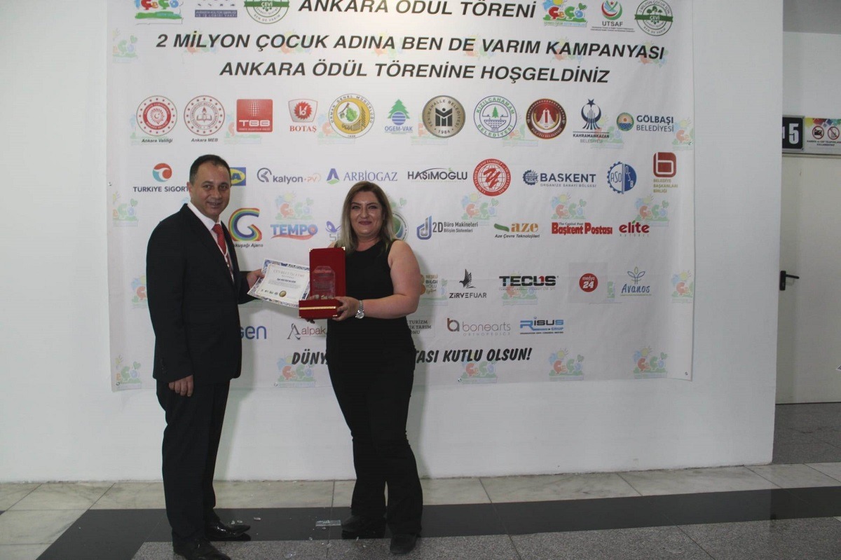 NEŞE YILDIZ'A ÇEVRE ÖDÜLÜ
