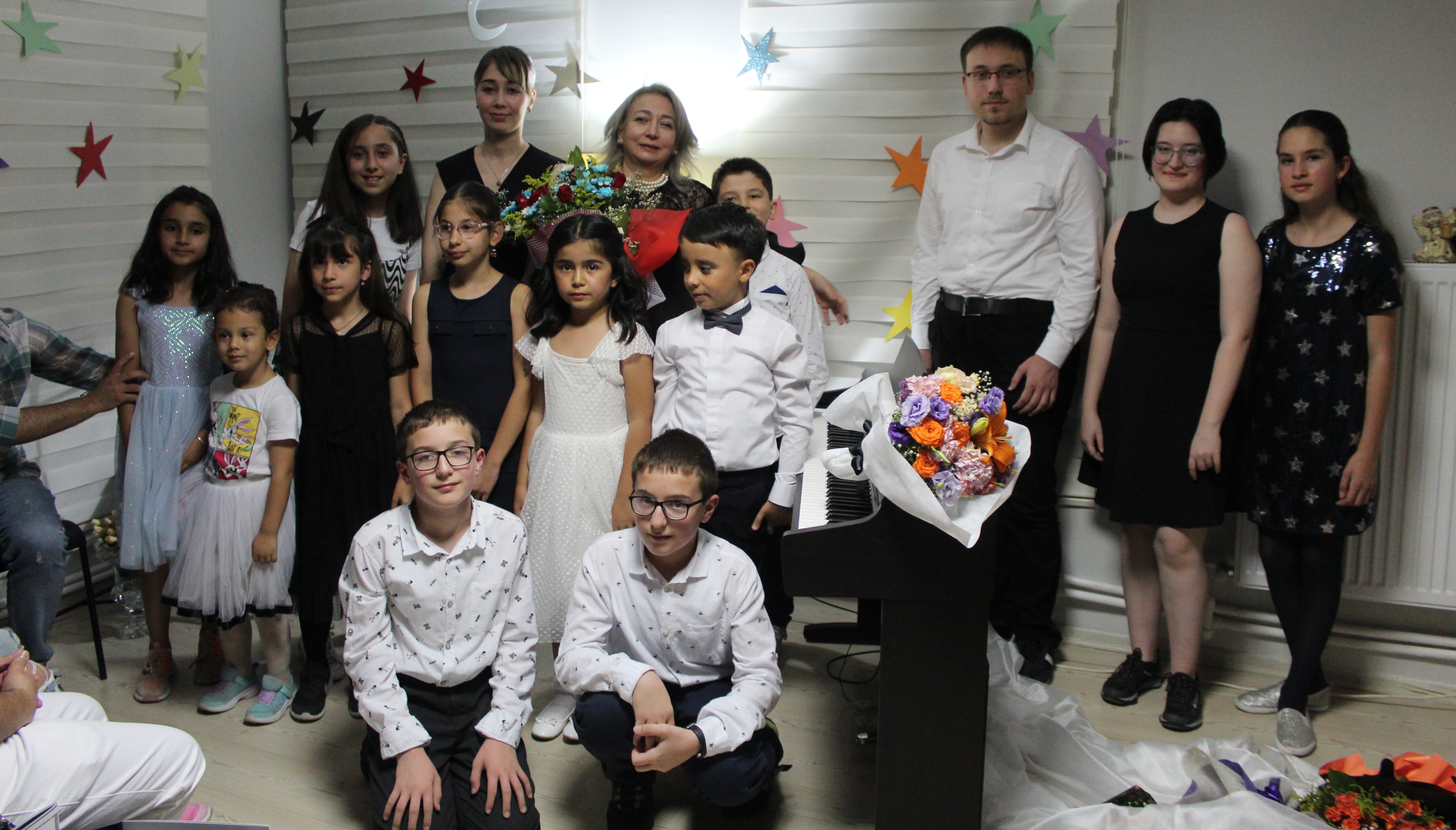 NEZAKET MİRZEYEVA VE ÖĞRENCİLERİYLE MOONLİGHT RESİTALİ